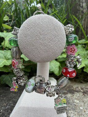 May Birthday Charm Bracelet 8" Floral Willabee and Ward Danbury Mint Silvertone